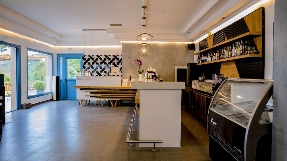 Xenia Residence & Suites 3