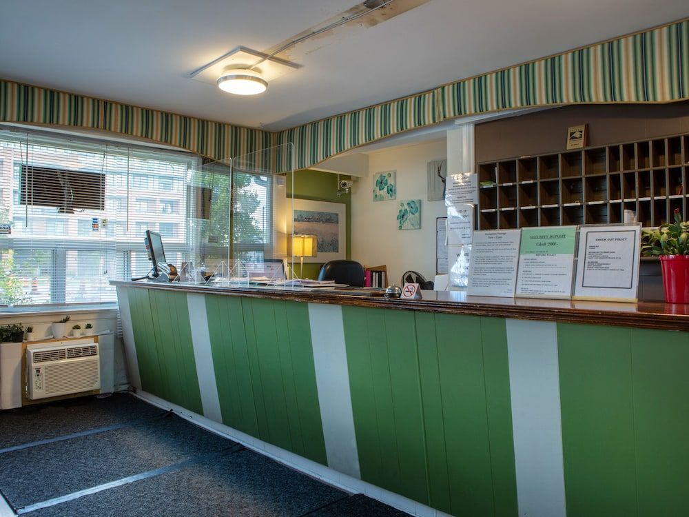 Hotel Richmond Hill ON North 2