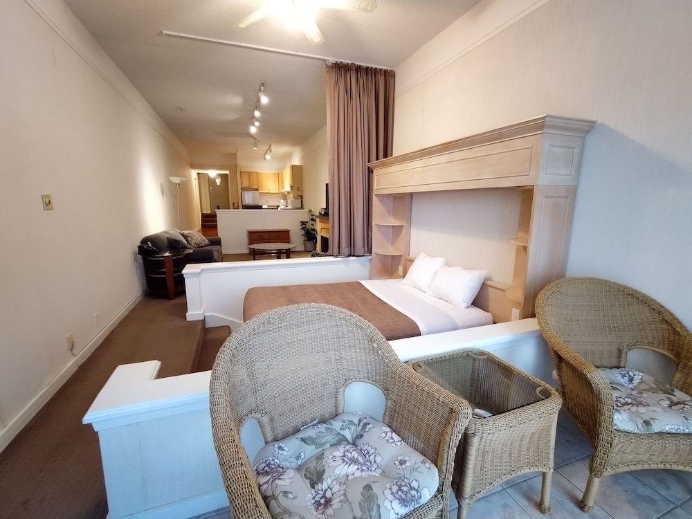 Royal Harbour Resort 3