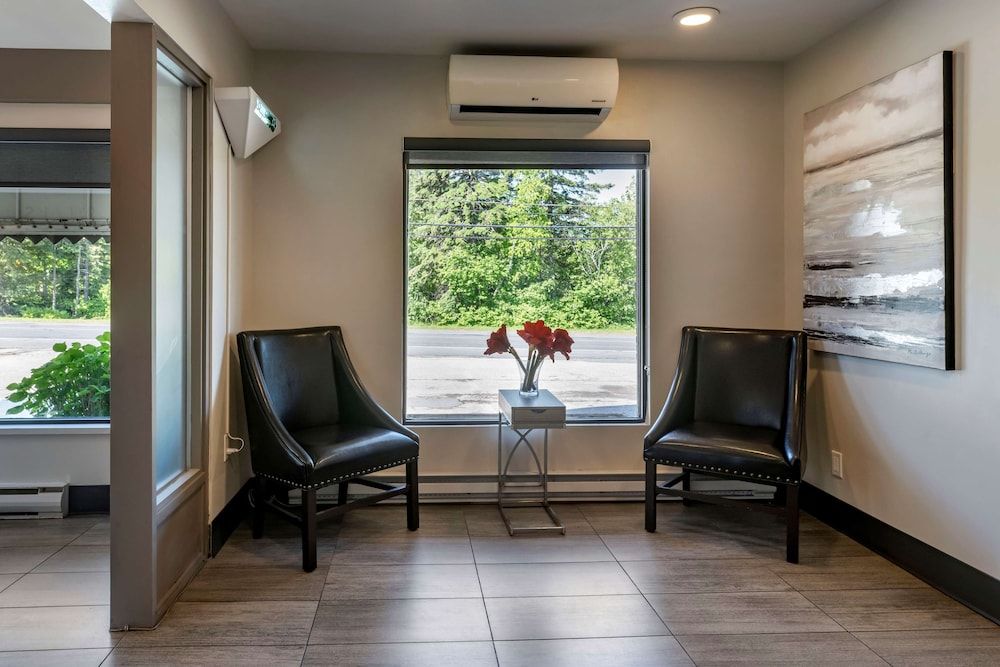 Danny’s Hotel Suites, SureStay Collection by Best Western 3