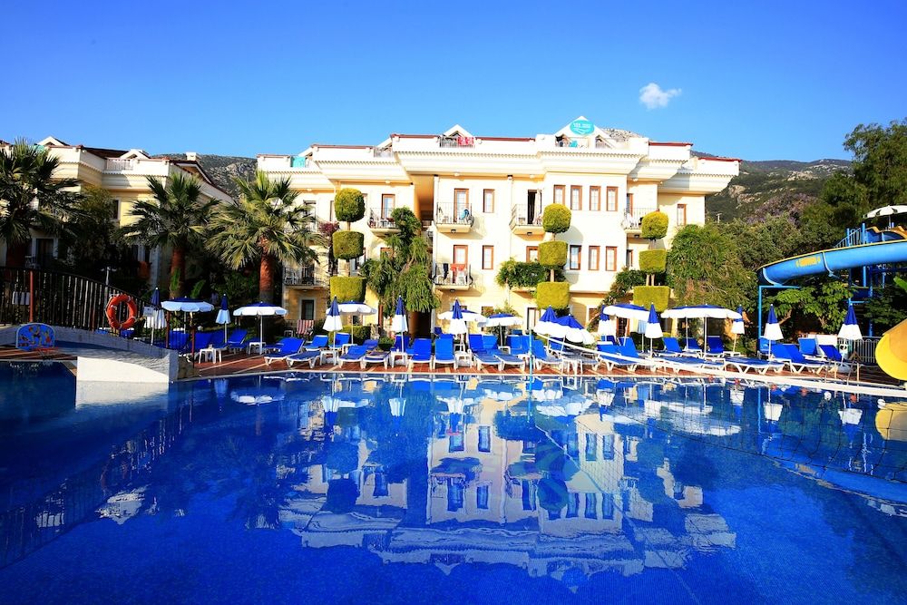 Yel Holiday Resort 3 estrellas en Fethiye