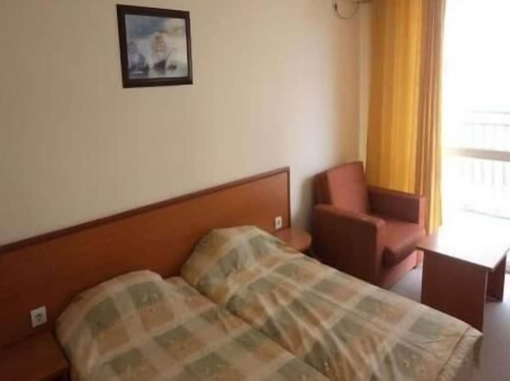 Family Hotel Romantic 2