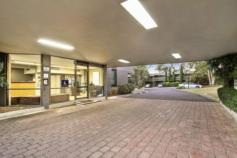 Knox International Hotel & Apartments 2