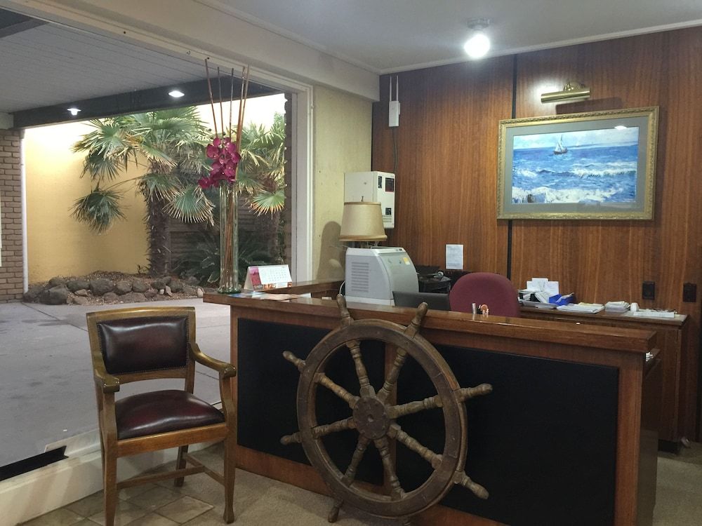 Abel Tasman Waterfront Motel 2