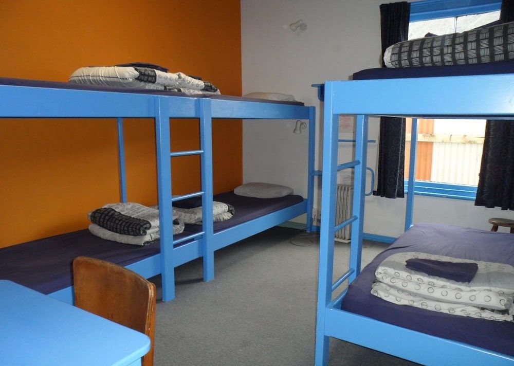 Sequoia Lodge & Backpackers 3