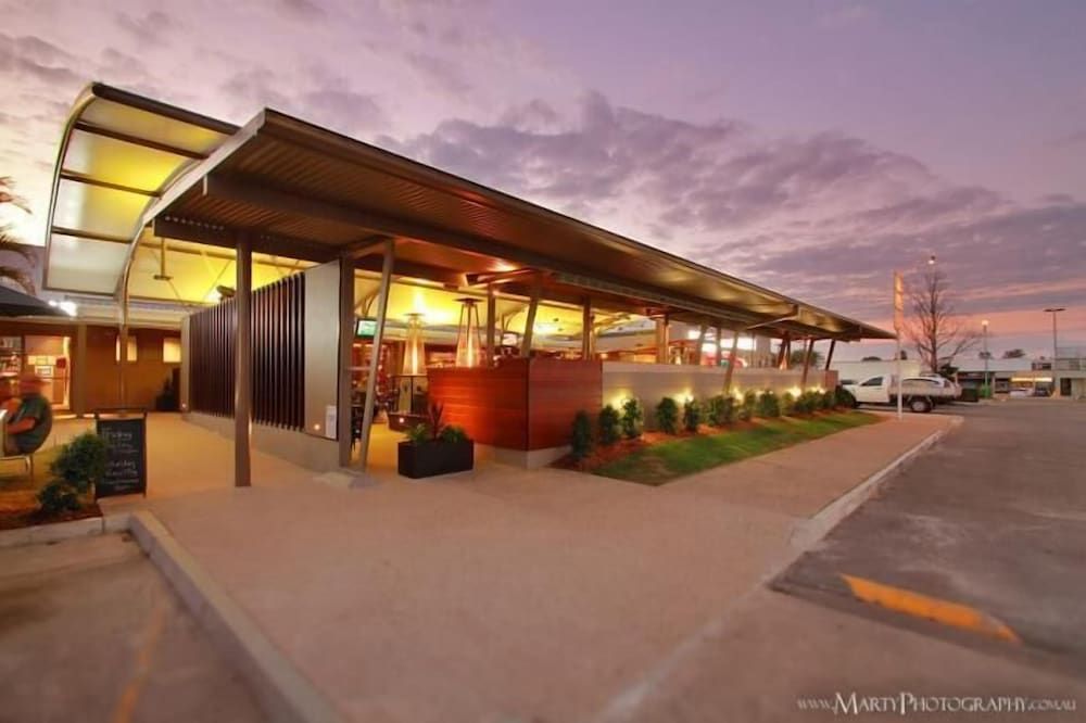 Morayfield Tavern & Motel 2