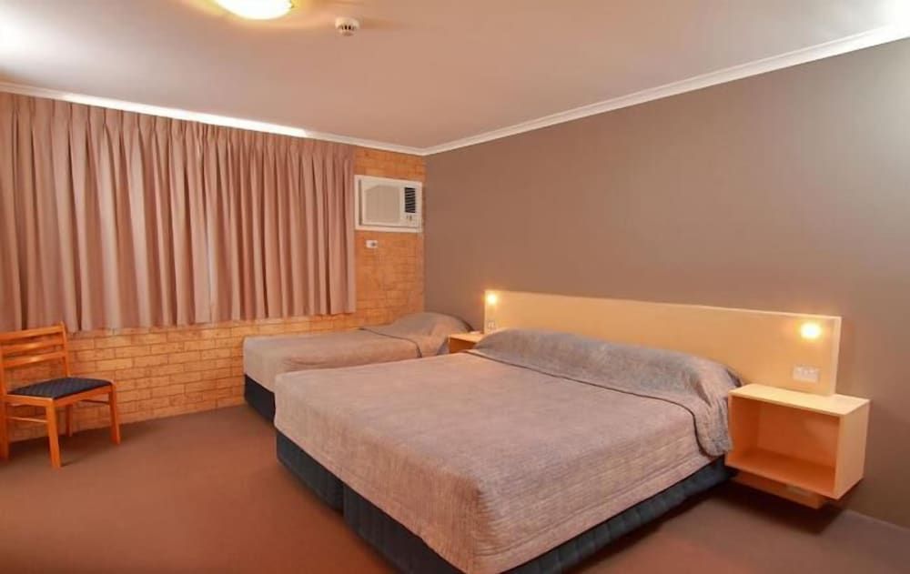 Morayfield Tavern & Motel 3