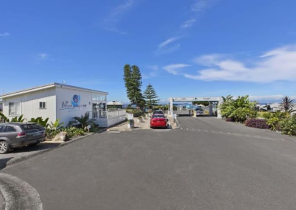 Blue Lagoon Beach Resort 2