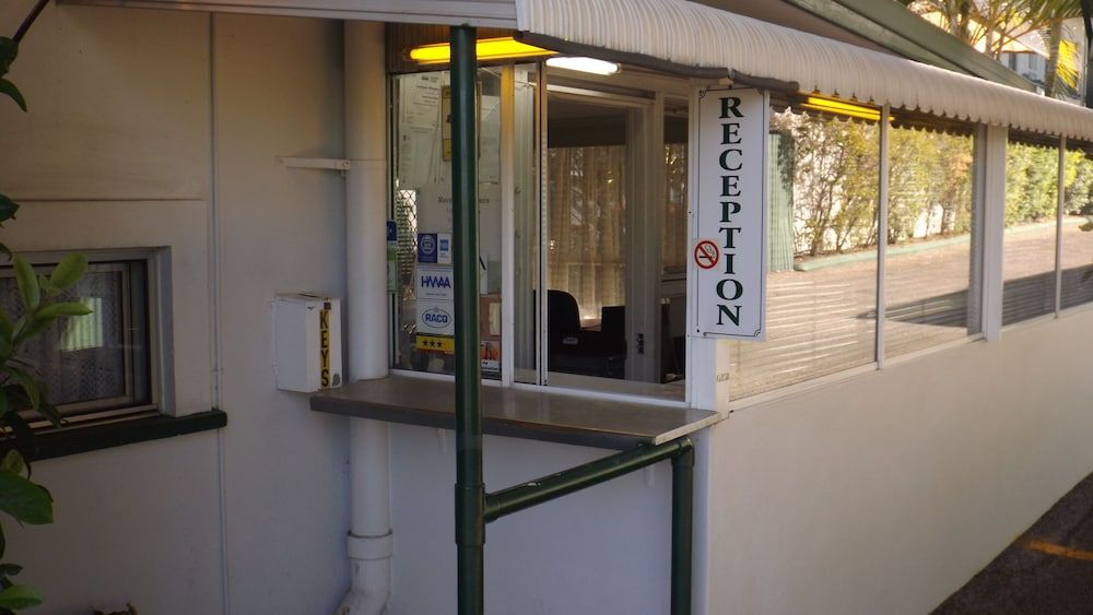 Central Point Motel 2