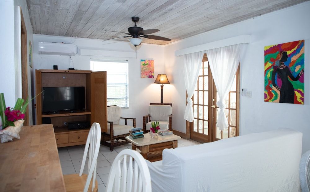 Tingum Village Hotel 3 estrelas em Harbour Island