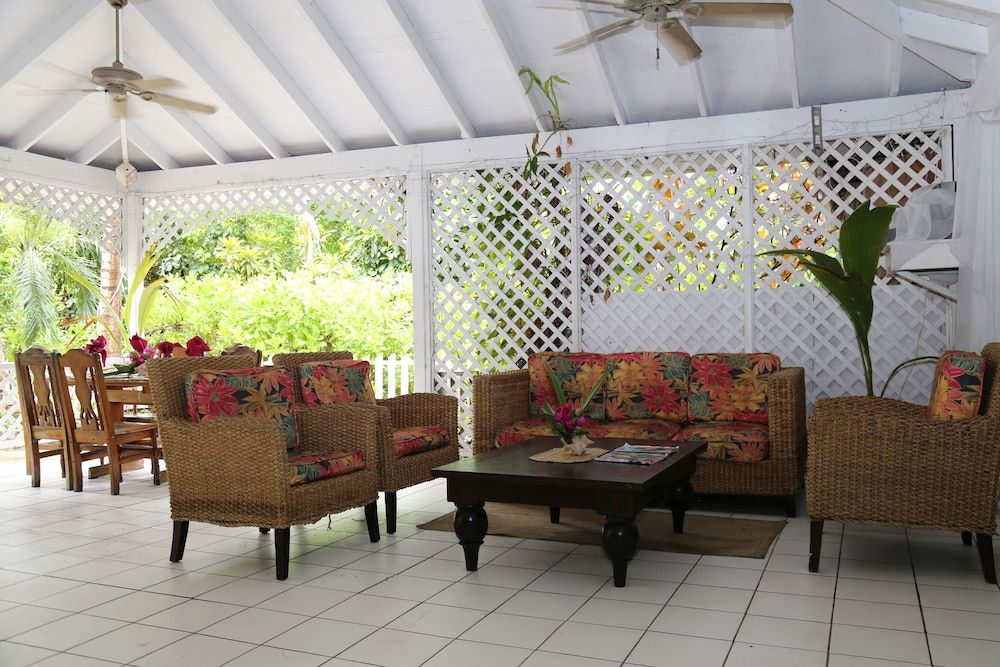 Tingum Village Hotel 2