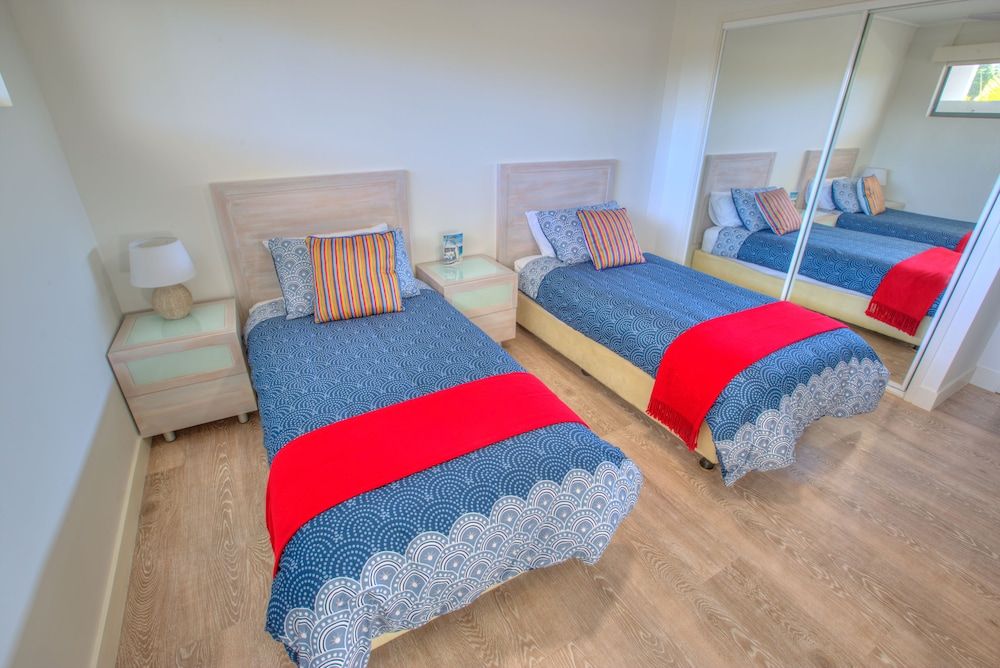 Pavillions on 1770 3