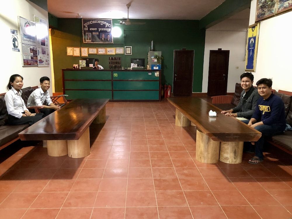 River Dolphin Hotel 3