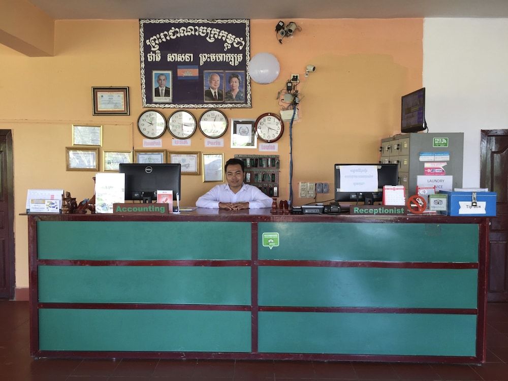 River Dolphin Hotel 2