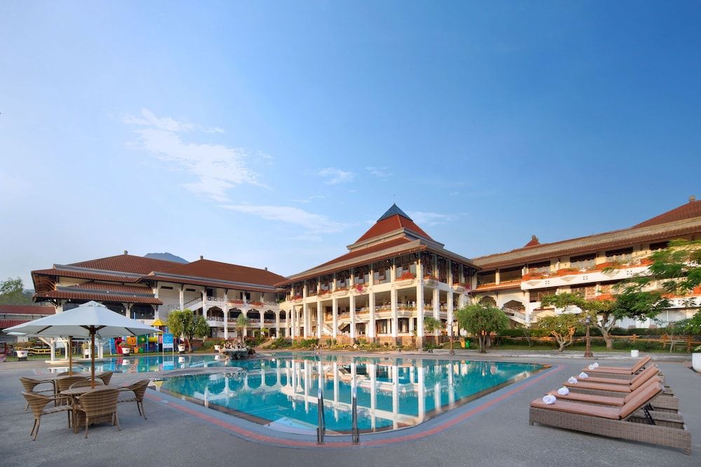 Royal Hotel and Villa Batu 1