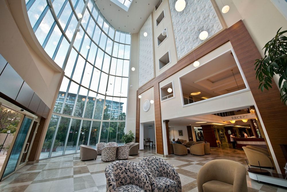 MC Beach Park Resort Hotel 2