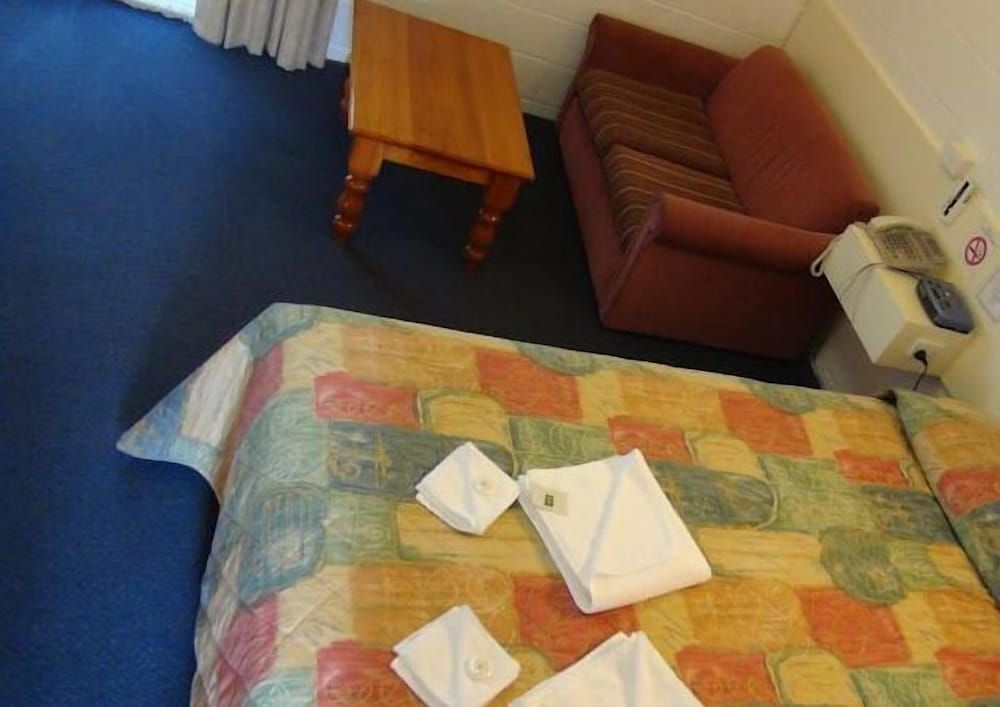 Pathfinder Motel 3