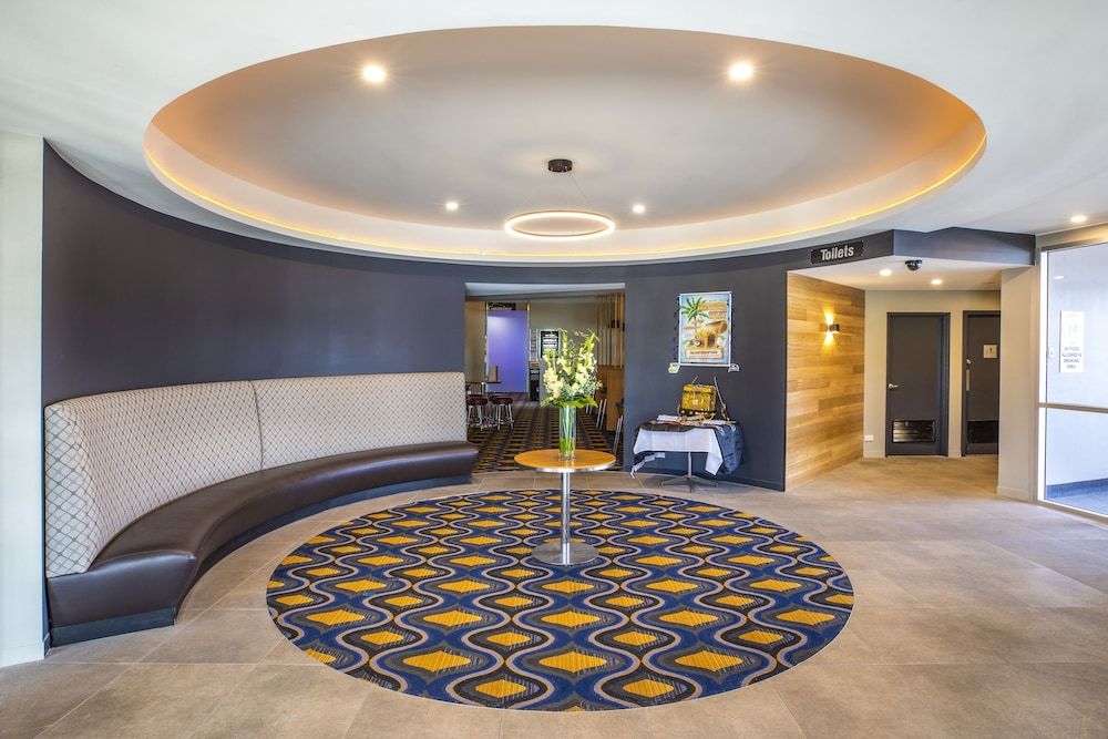 Nightcap at Carlyle Hotel 3