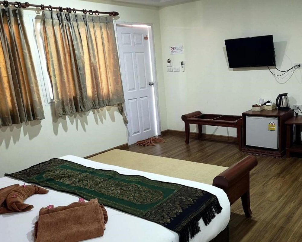 Phi Phi Ba Kao Bay Resort 3