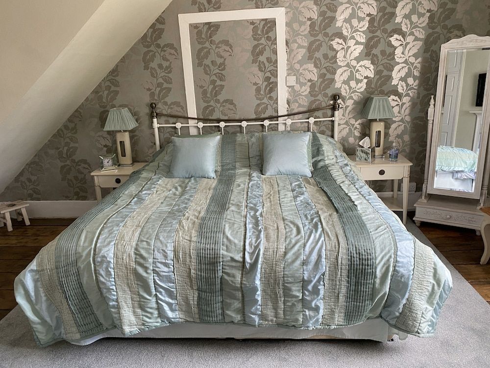 Ye Olde George Inn - Badger Pubs 3