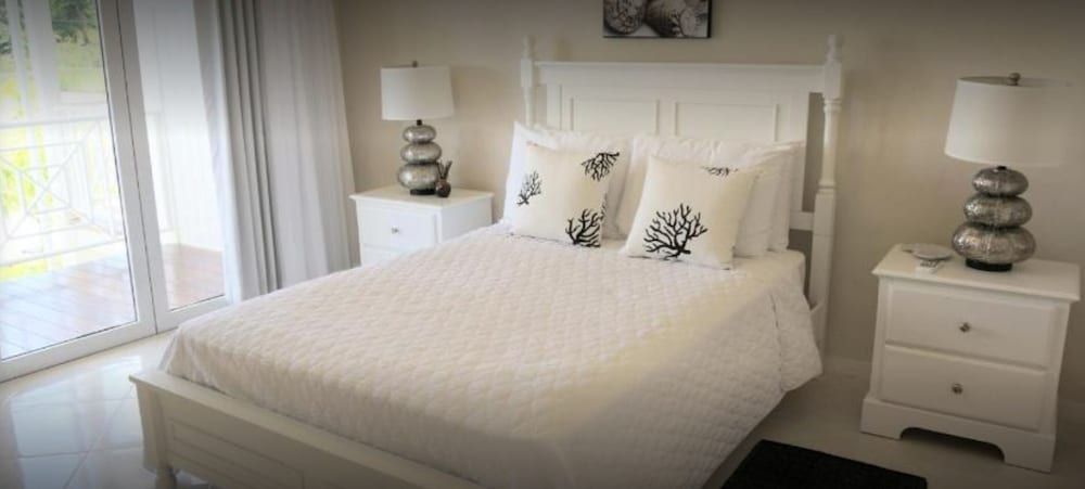 Lantana Resort by Island Villas 3