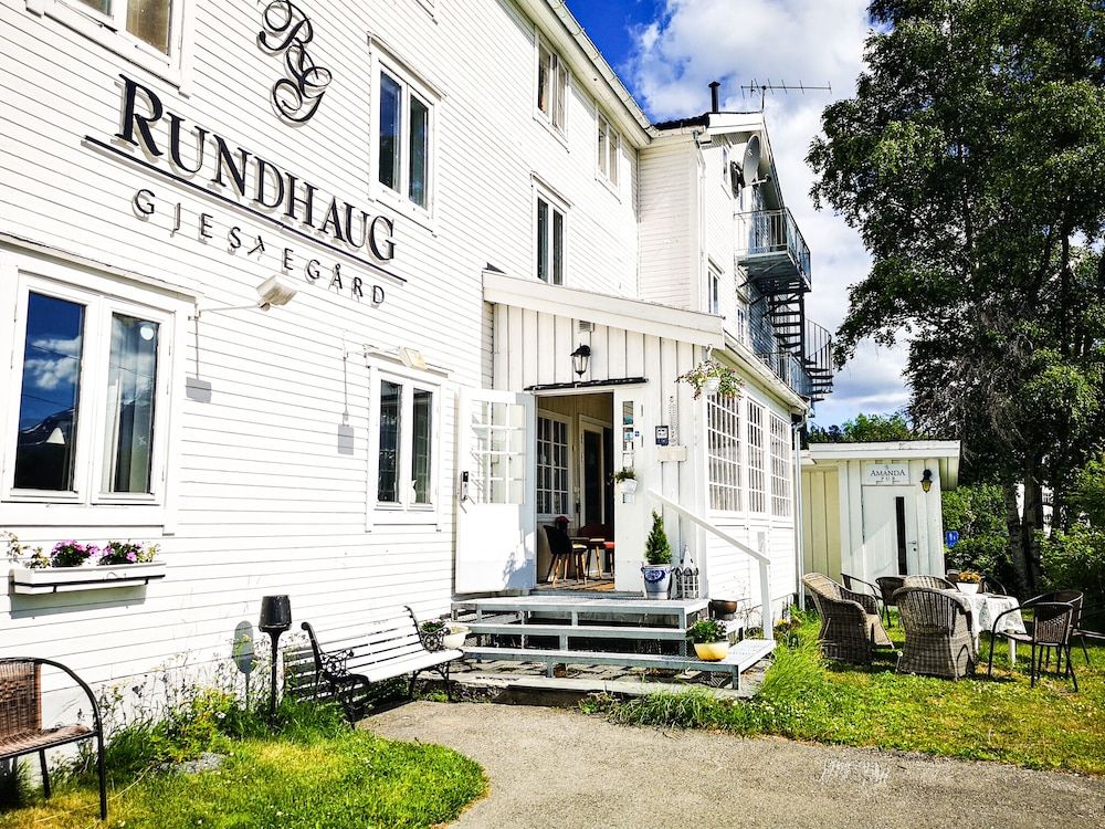 Rundhaug Gjestegård