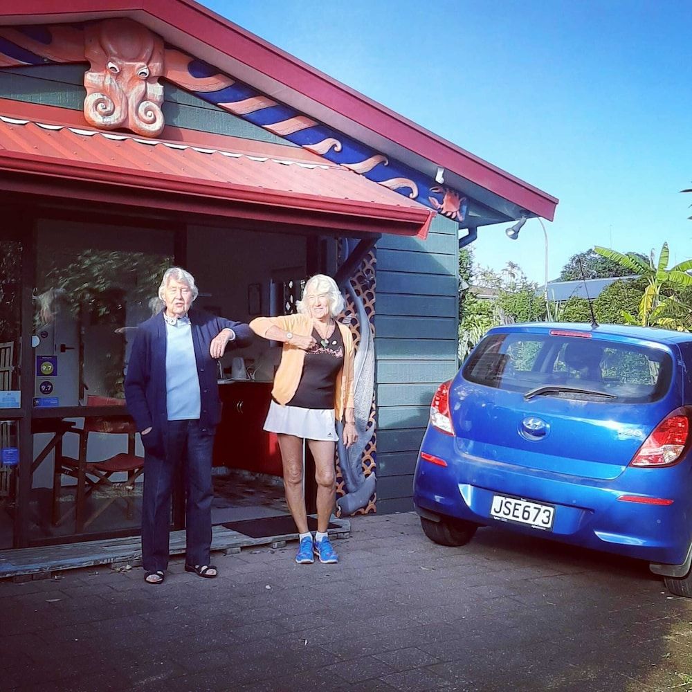 Moanarua Beach Cottage 3