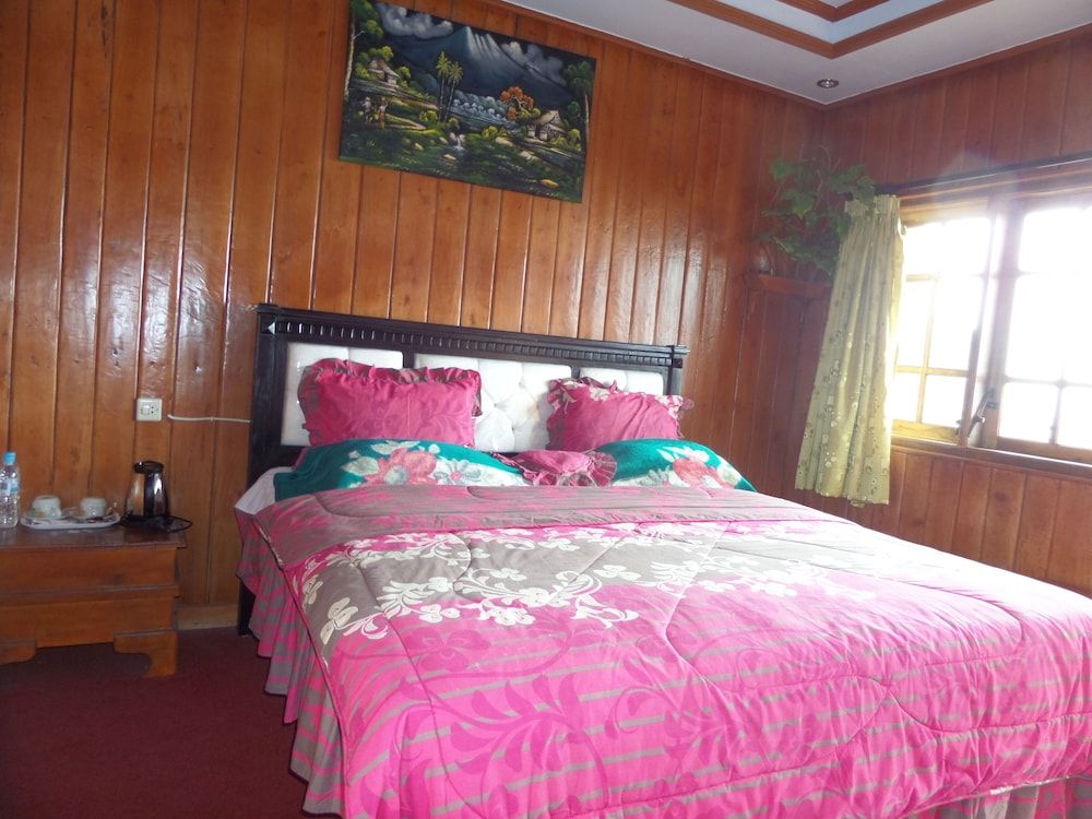 Cemara Indah Hotel 2