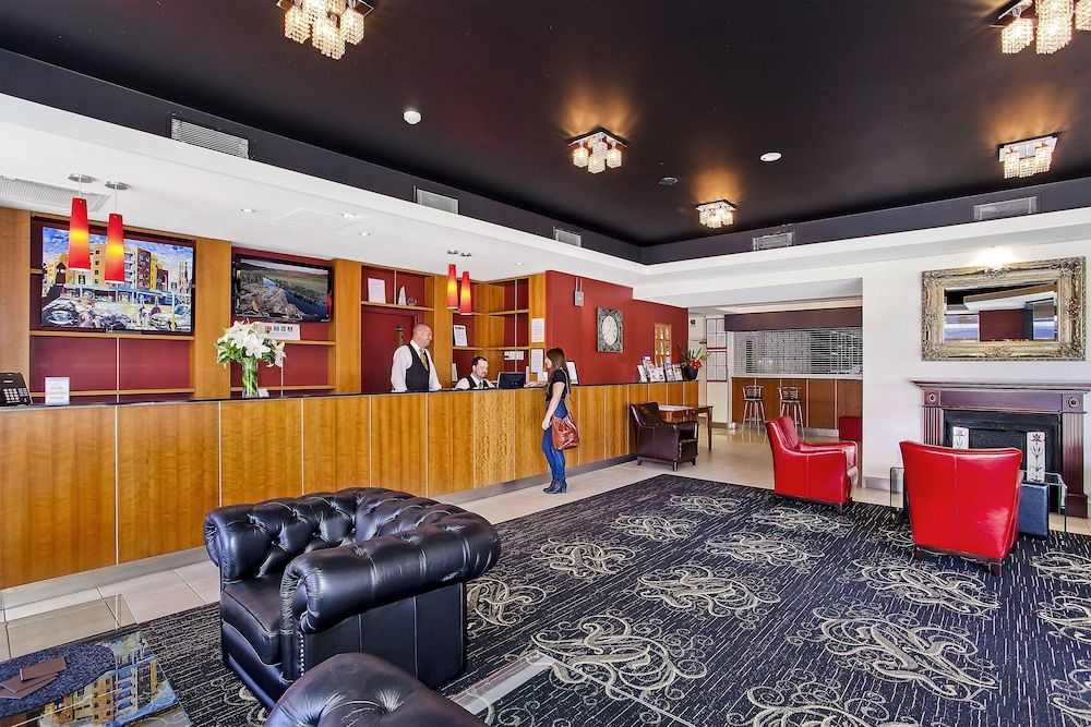 Boulevard on Beaumont -1 estrellas en Hamilton