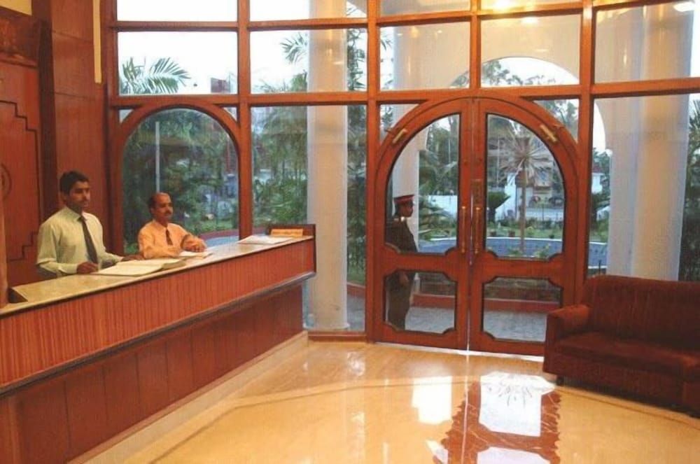 Hotel East Palace 2