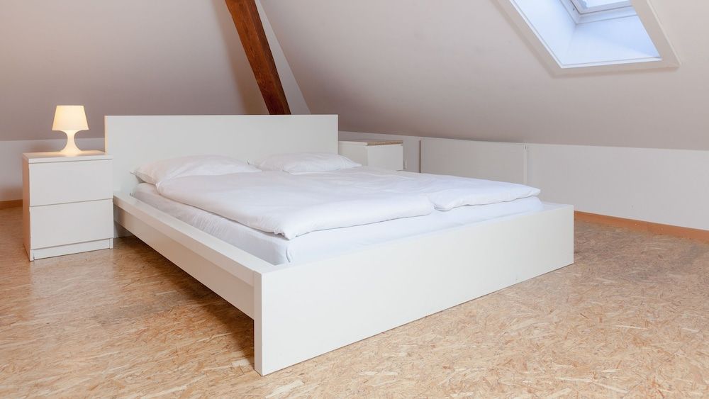 Apartments Swiss Star University 1