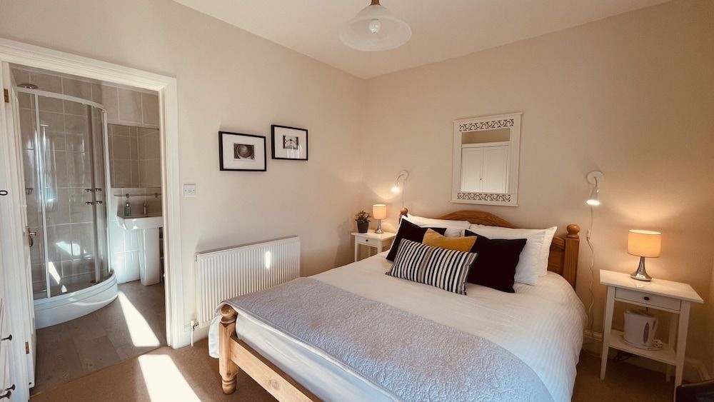 Arbour House Bed and Breakfast 3