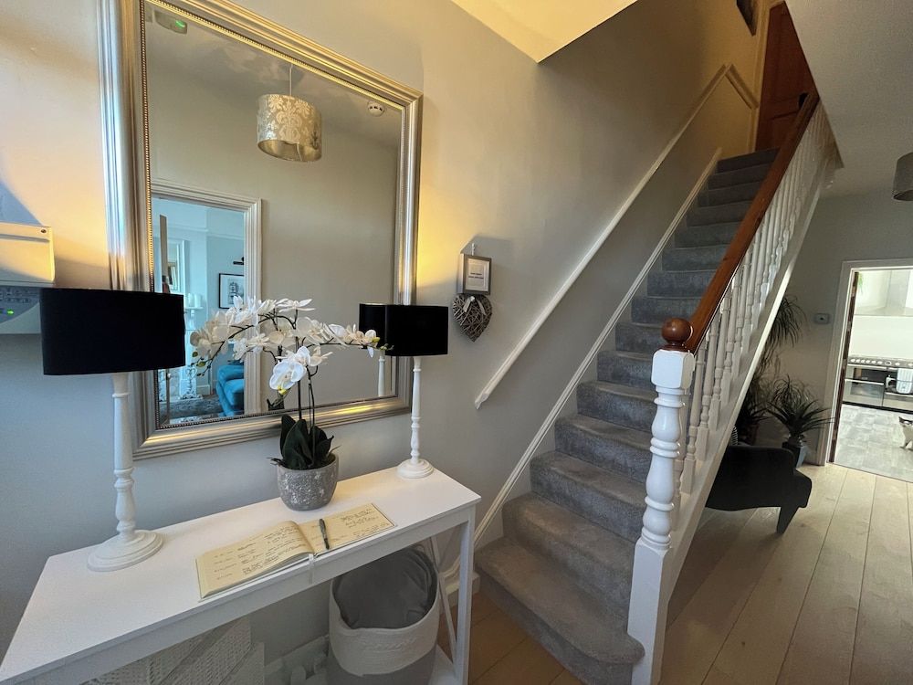 The Glastonbury Town House 3