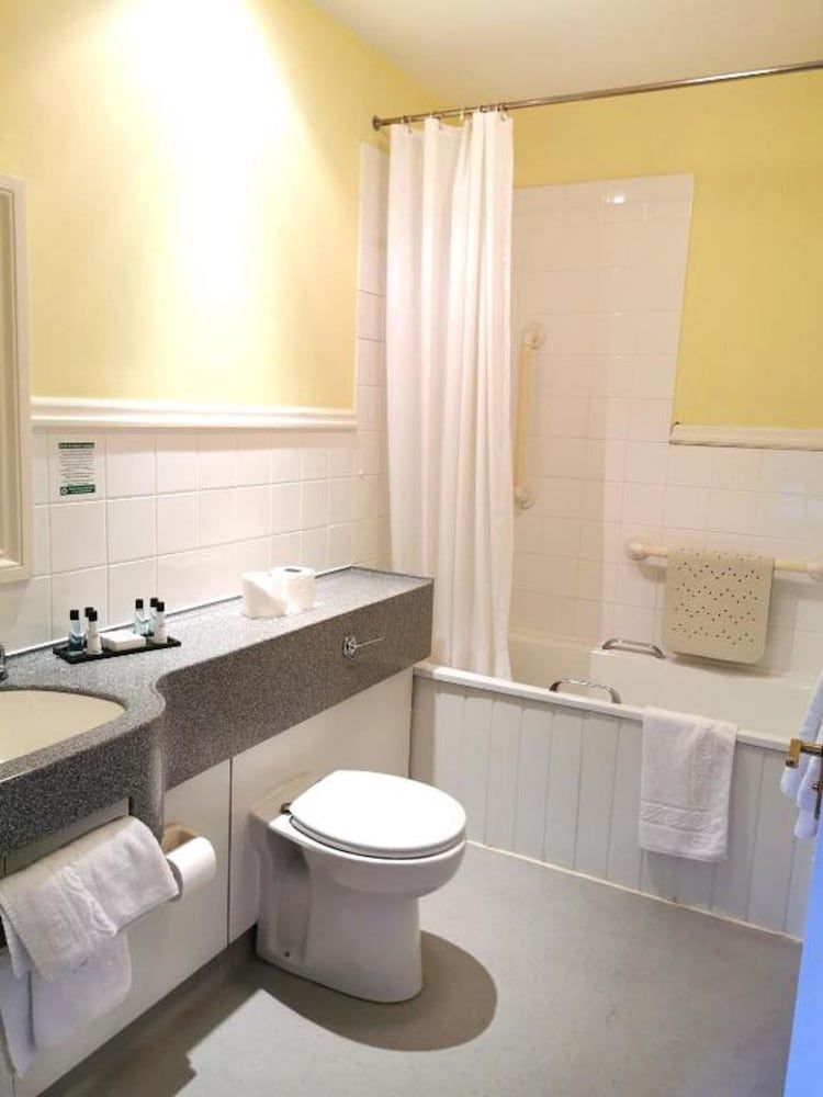 The Cliffden Hotel 3