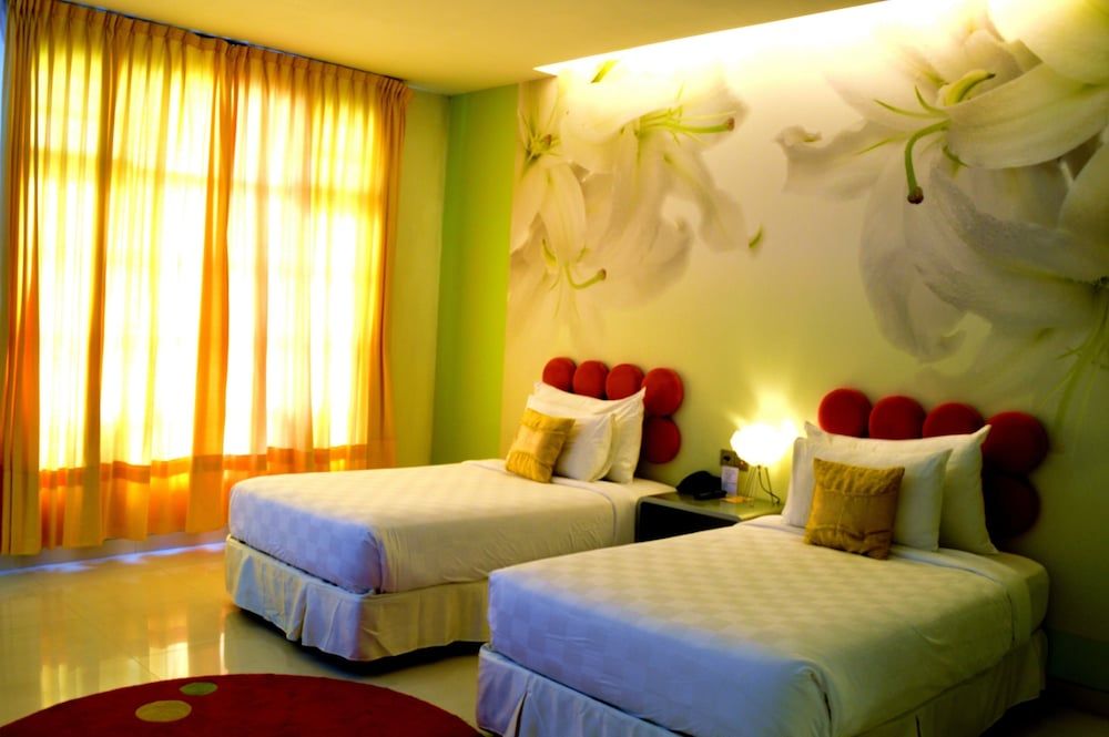 Mikie Holiday Resort & Hotel 3