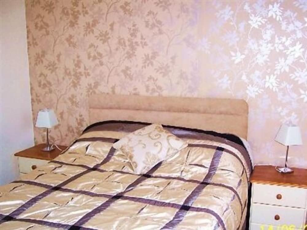 Thompsons Arms Holiday Lets + B & B 3