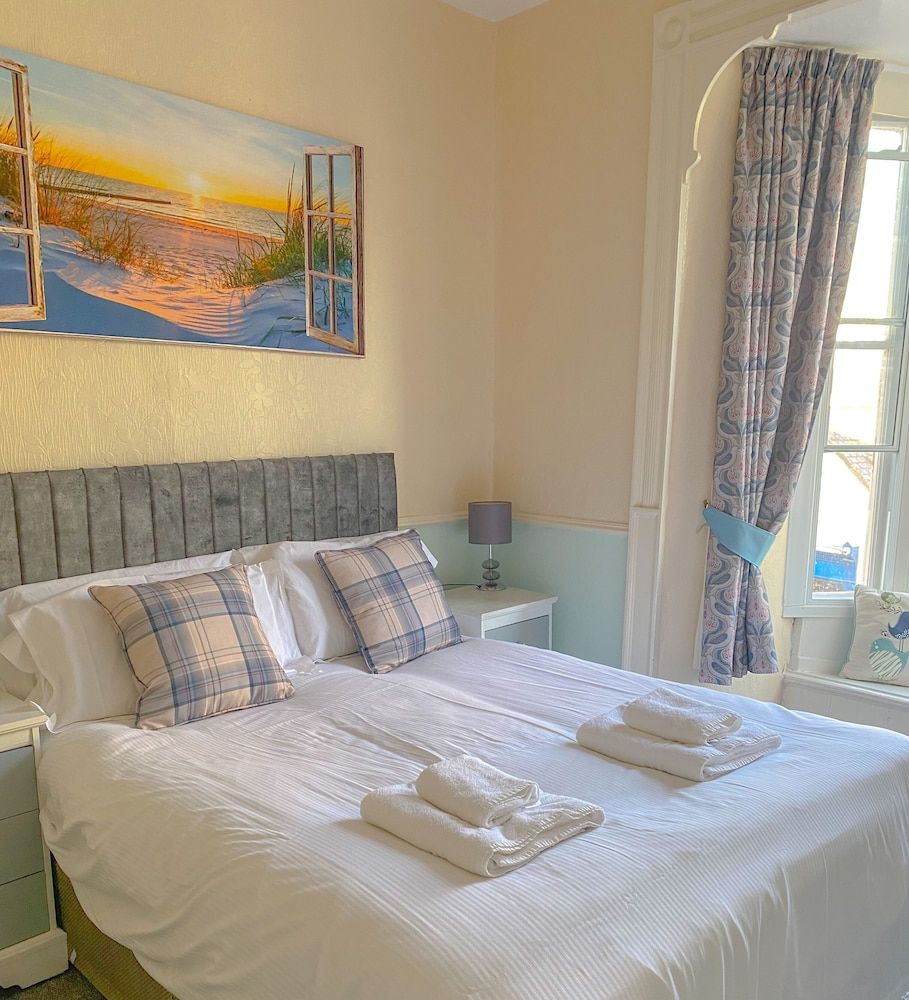 The Tavern - Steakhouse and Lodge 3