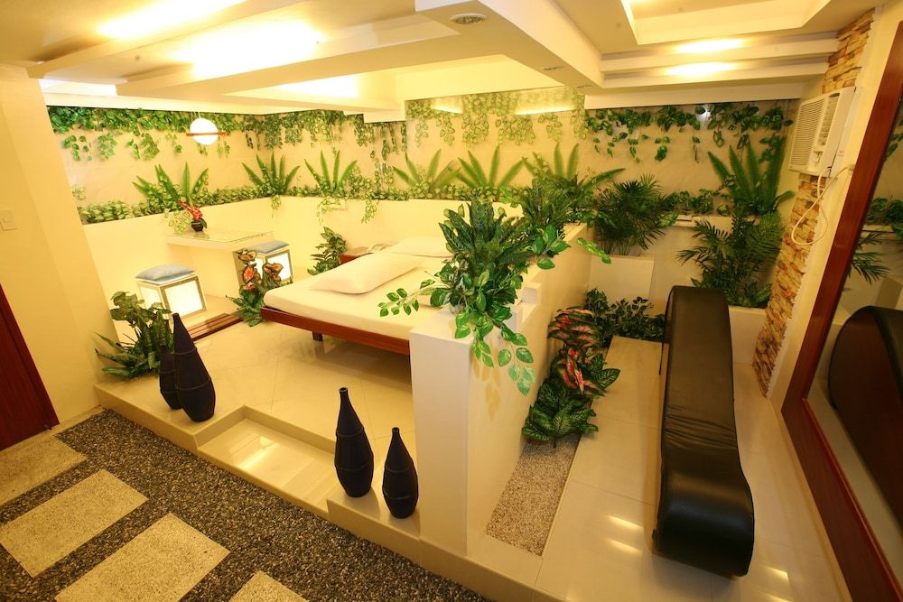 Victoria Court Las Pinas 3