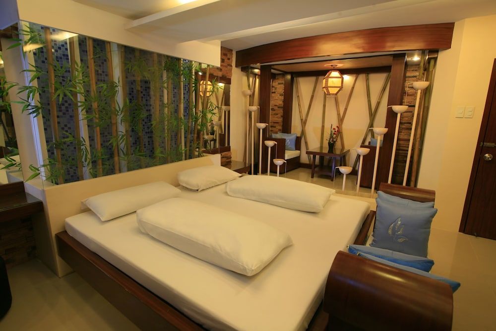 Victoria Court Las Pinas 2