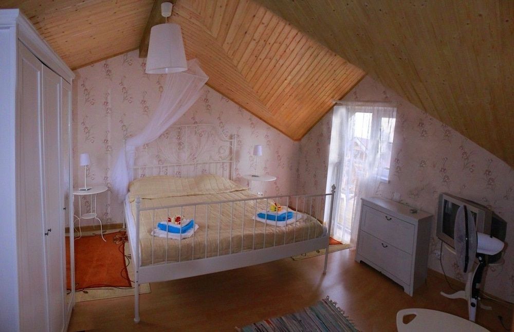 Guesthouse Elisa Zarkau 2