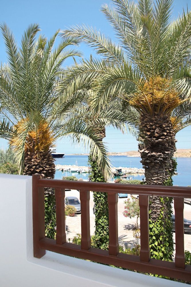 Asterias Hotel 2 estrelas em Parikia