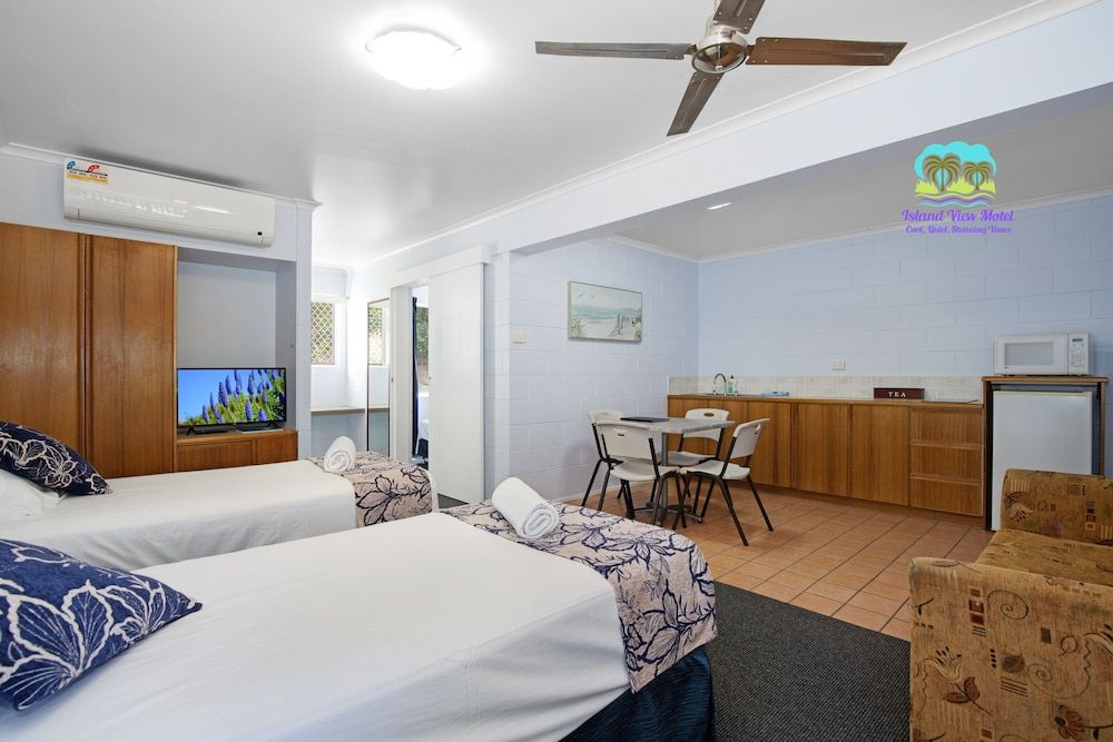 Island View Motel 2