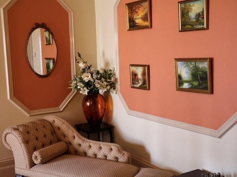 Trafalgar Guest House 2