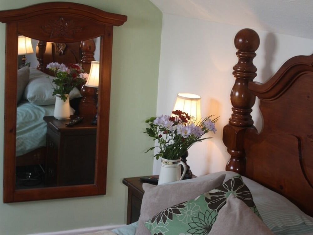 The Horseshoe Guesthouse 2