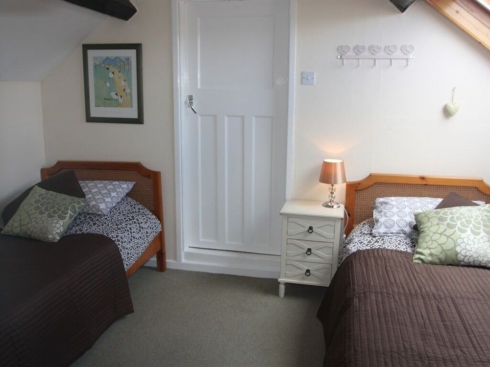 The Horseshoe Guesthouse 3