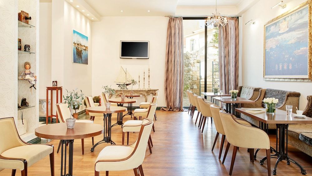 Dioni Boutique Hotel 2