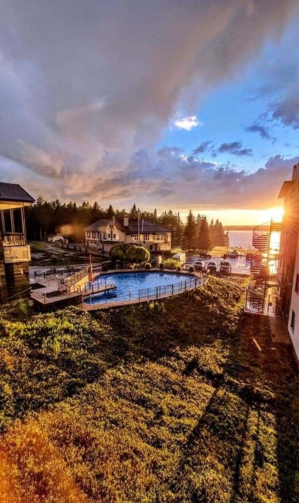 Hotel Aateli Lakeside 4 estrellas en Sotkamo