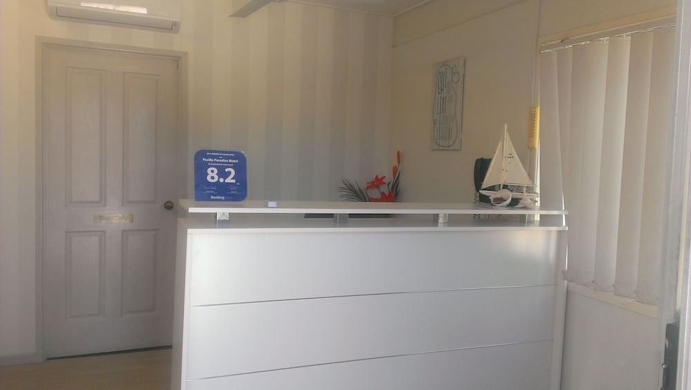 Pacific Paradise Motel 2