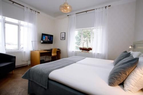 Adels Hotel 3