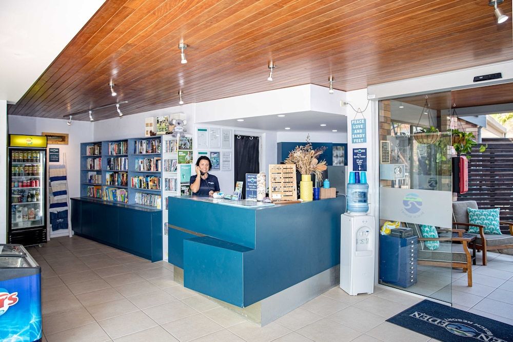 Glen Eden Beach Resort 2